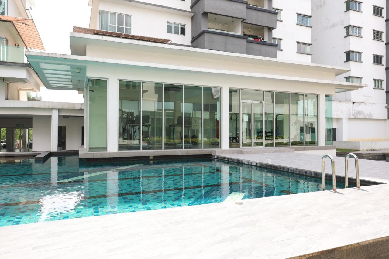 Cozy 2 Bedroom W Pool - 6 Pax - Kajang Luaran gambar